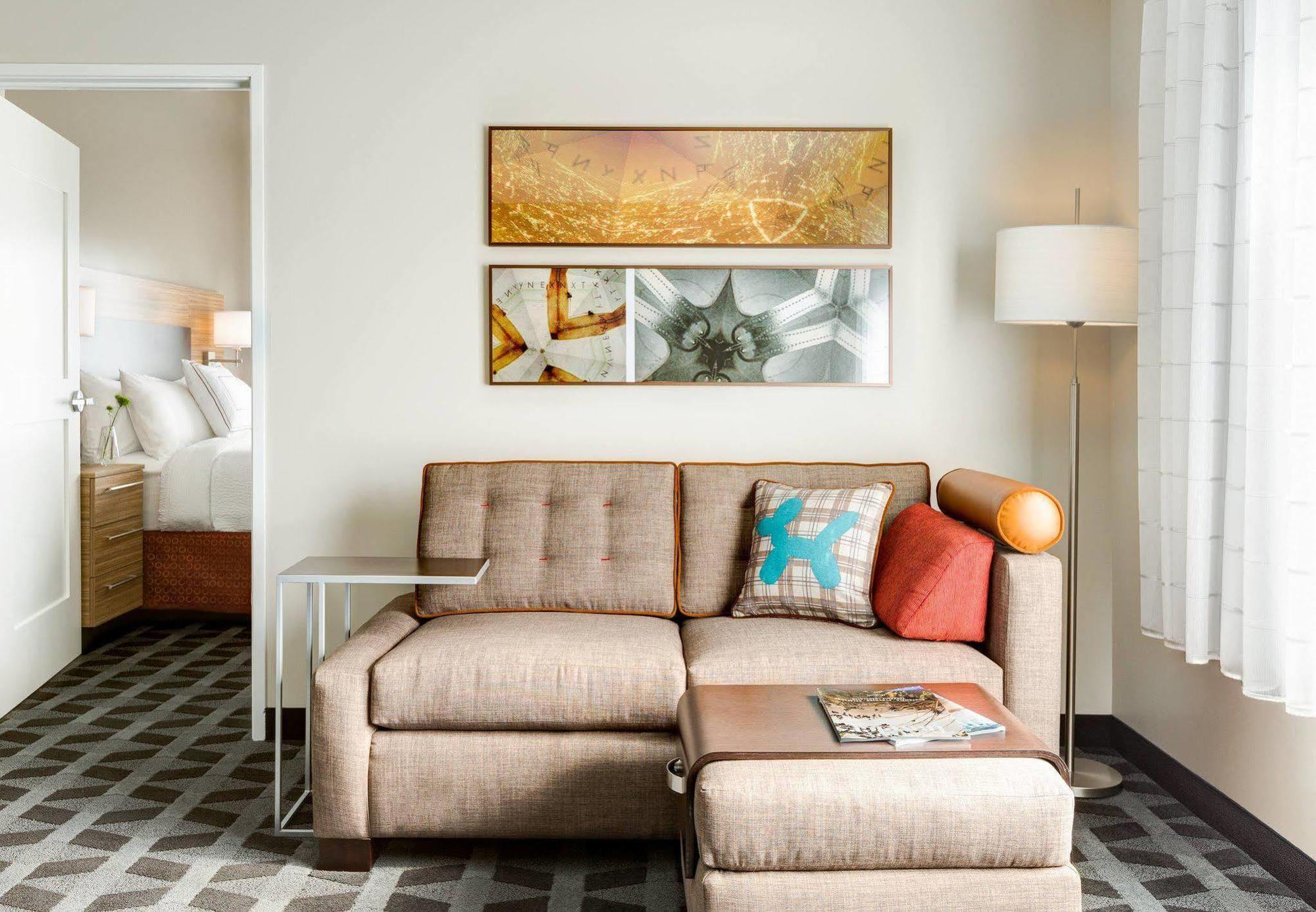 Towneplace Suites By Marriott Bakersfield West Экстерьер фото